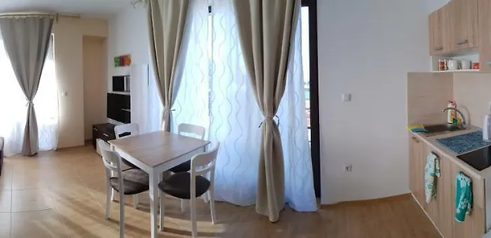 Boulevard Sea Slăntjev Brjag