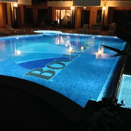 Boulevard Sea 4* Napospart